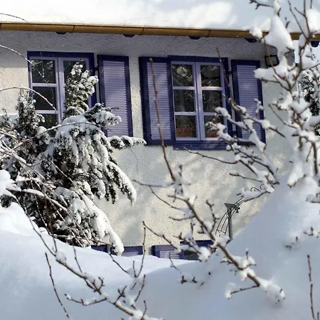 Biohof Und Imkerei Schlössle Allgäu *